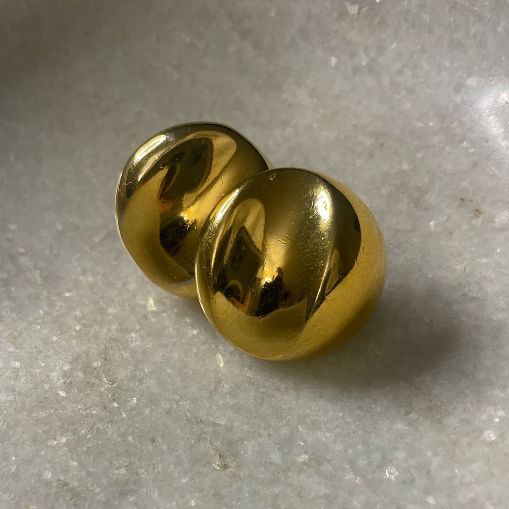 VINTAGE Napier gold tone clip-on earrings - Picture 3 of 5